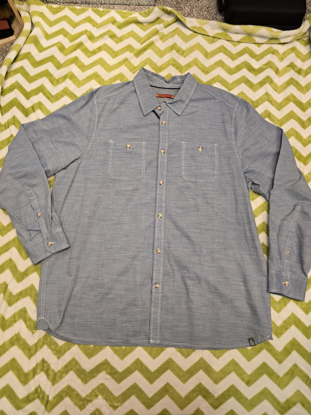 The North Face Light Blue Chambray Button-Down Shirt XXL